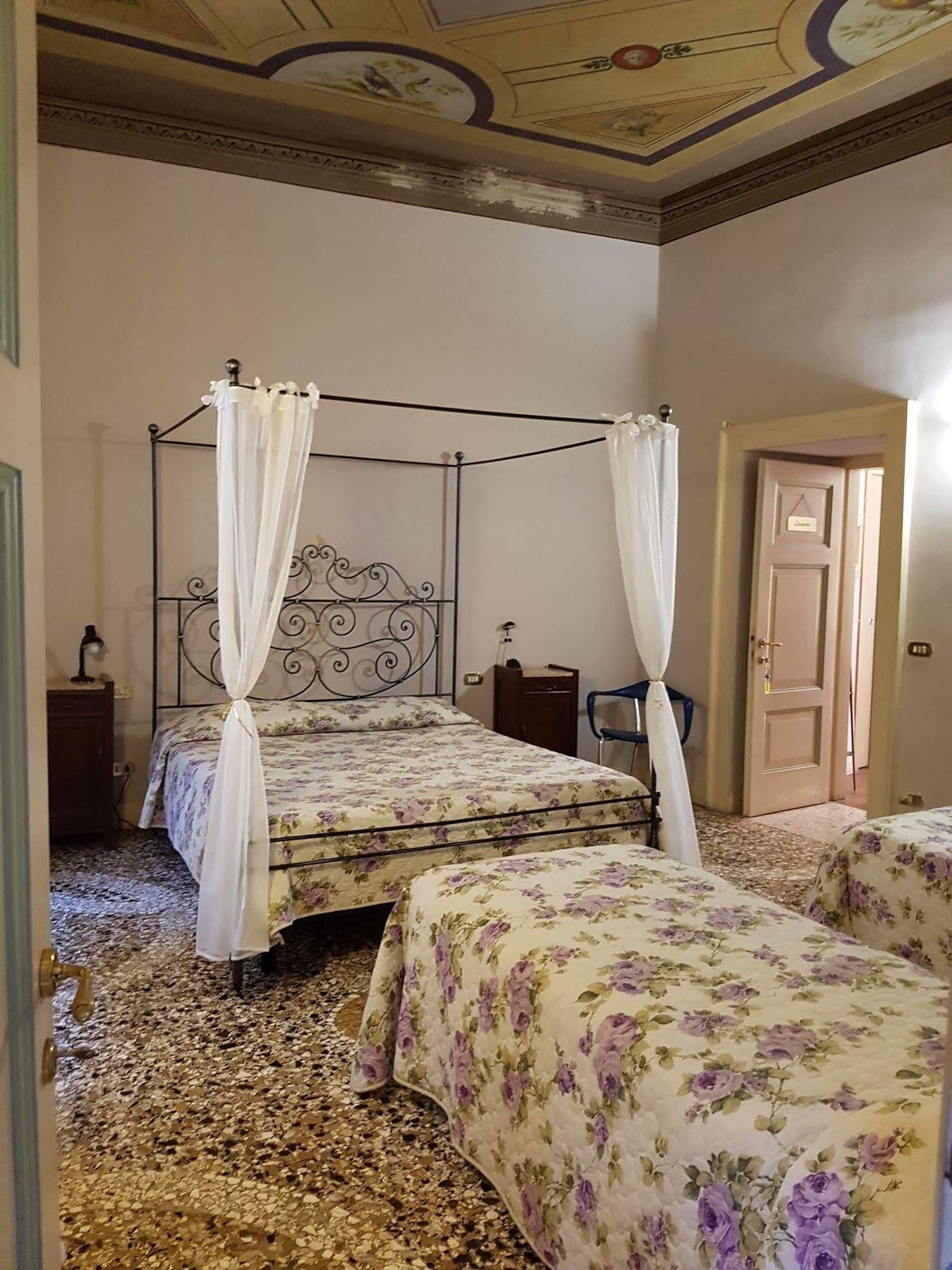 Guesthouse Alba Citta Alta Бергамо Екстериор снимка